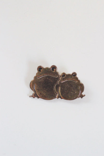 Vintage Double Frog Pin Brooch Frogie Pals Antiqued Brass Oxidized Animal Jewelry 70s
