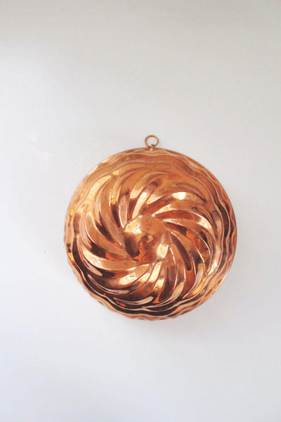 Vintage Copper Swirl Bundt Cake Mold Wall Hanging Pinwheel Rustic Farmhouse