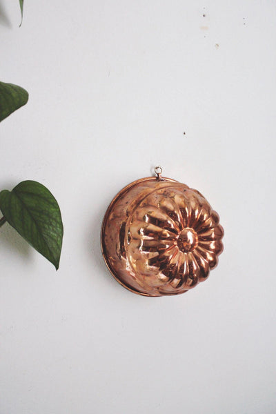 Vintage Copper Fluted Cake Jellow Mold Wall Hanging Rustic Farmhouse Kitchen Decor