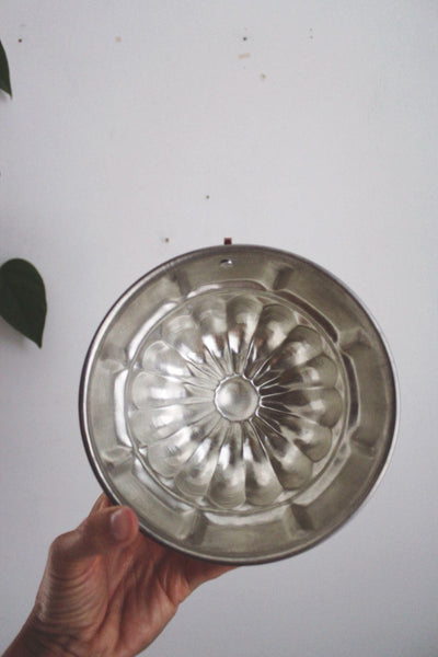 Vintage Copper Fluted Cake Jellow Mold Wall Hanging Rustic Farmhouse Kitchen Decor