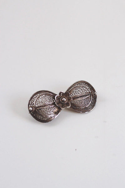 Vintage Silver Filigree Bow Brooch Floral Centerpiece Elegant Retro Pin Jewelry Cannetille