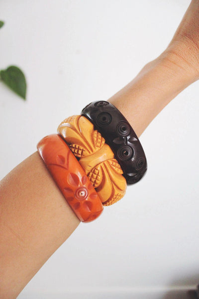 Vintage Carved Bakelite Bangles Bracelets Art Deco Set Of 3 Orange Butterscotch Brown Retro