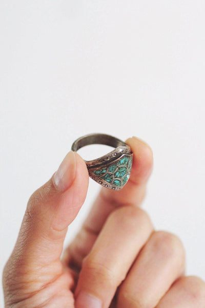 Vintage Sterling Silver Turquoise Chip Ring Fish Scale Inlay Mosaic Pattern Native American 7.5