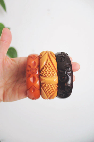 Vintage Carved Bakelite Bangles Bracelets Art Deco Set Of 3 Orange Butterscotch Brown Retro