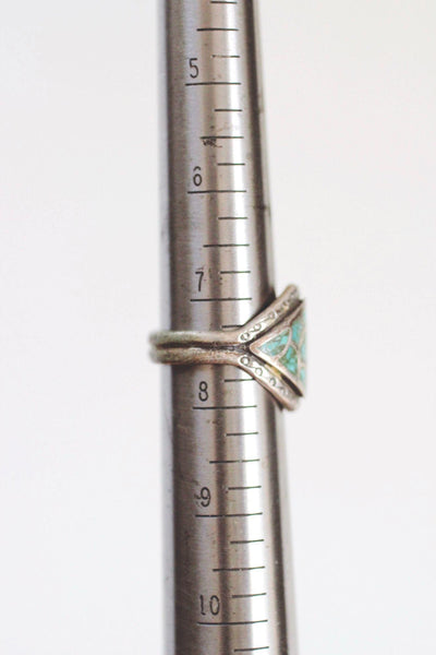 Vintage Sterling Silver Turquoise Chip Ring Fish Scale Inlay Mosaic Pattern Native American 7.5