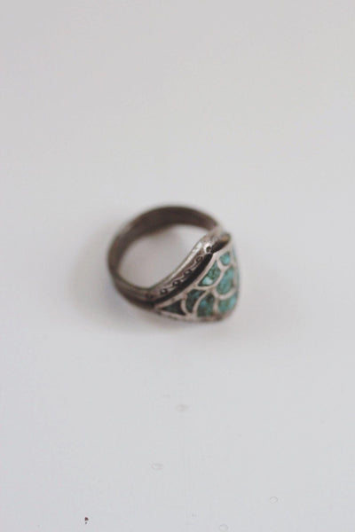 Vintage Sterling Silver Turquoise Chip Ring Fish Scale Inlay Mosaic Pattern Native American 7.5