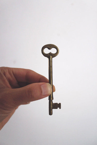 Vintage Antique Skeleton Keys Collection Set Lot Copper Brass Iron Steel Craft Decor