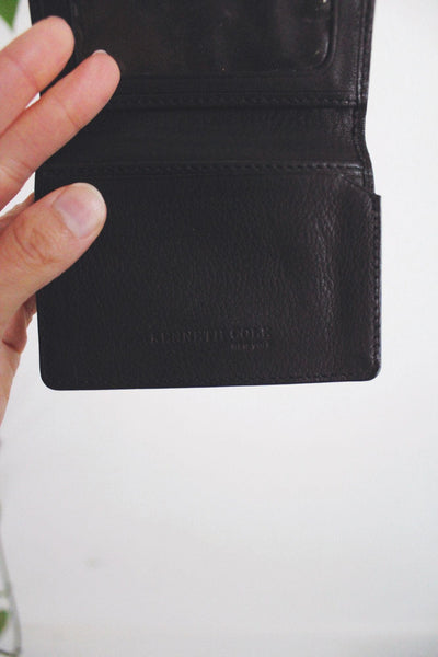 Kenneth Cole Black Leather Bi-Fold Wallet Card Case Minimalist Sleek Vintage 90s