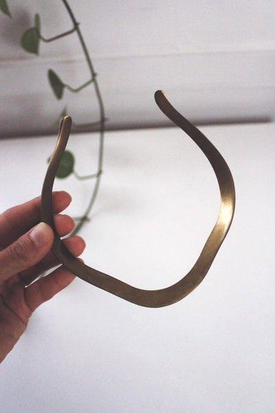 Minimalist Brass Torque Choker Necklace Wave Curved Collar Neck Cuff Vintage