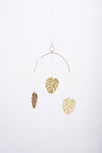 Load image into Gallery viewer, Monstera Leaf Brass Wall Hanging