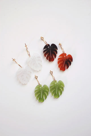 Small Monstera Leaf Acrylic Earrings | Leaf Earrings | Plant Earrings | Minimalist Earrings | Modern Jewelry | Acrylic Earrings