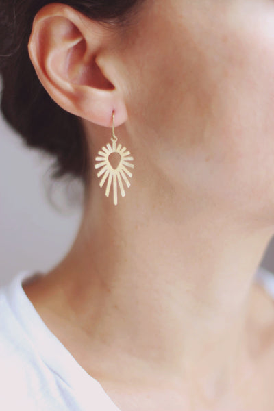 Teardrop Sun Burst Earrings | Drop Earrings | Hammered Earrings | Minimalist Earrings | Moon Earrings | Modern Jewelry | Brass Earrings